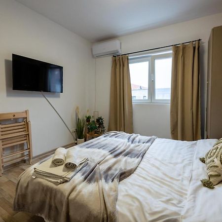 Cozy Studio Retreat - Quiet, Premium Stay Timişoara Eksteriør billede